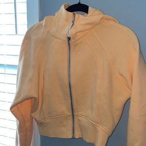 lululemon Scuba Crop Hoodie - Summer Glow